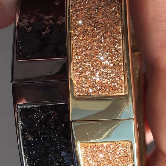 Set of two shimmery bracelets - Picture 7 of 8